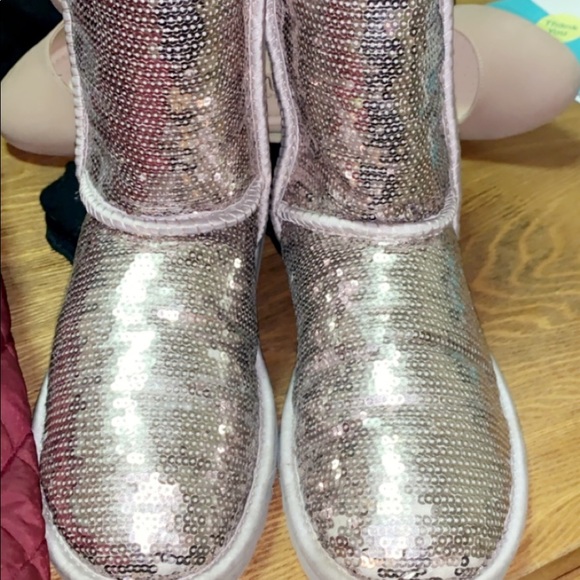 Sparkle uggs - Picture 2 of 4